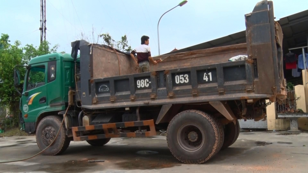 Phú Bình: Tăng cường kiểm soát xe quá tải