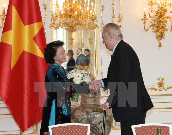 Chủ tịch Quốc hội Nguyễn Thị Kim Ngân hội kiến Tổng thống CH Séc