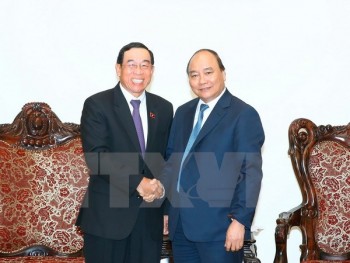 Thủ tướng Nguyễn Xuân Phúc tiếp Bộ trưởng Công chính-Vận tải Lào
