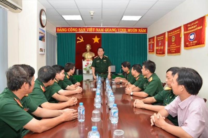 Trung tướng Nguyễn Trọng Nghĩa thăm Ban đại diện phía Nam Báo Quân đội nhân dân