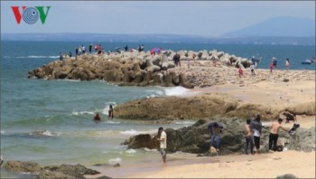 Khách du lịch đến Bình Thuận, Đà Nẵng, Quảng Nam tăng mạnh trong dịp nghỉ lễ