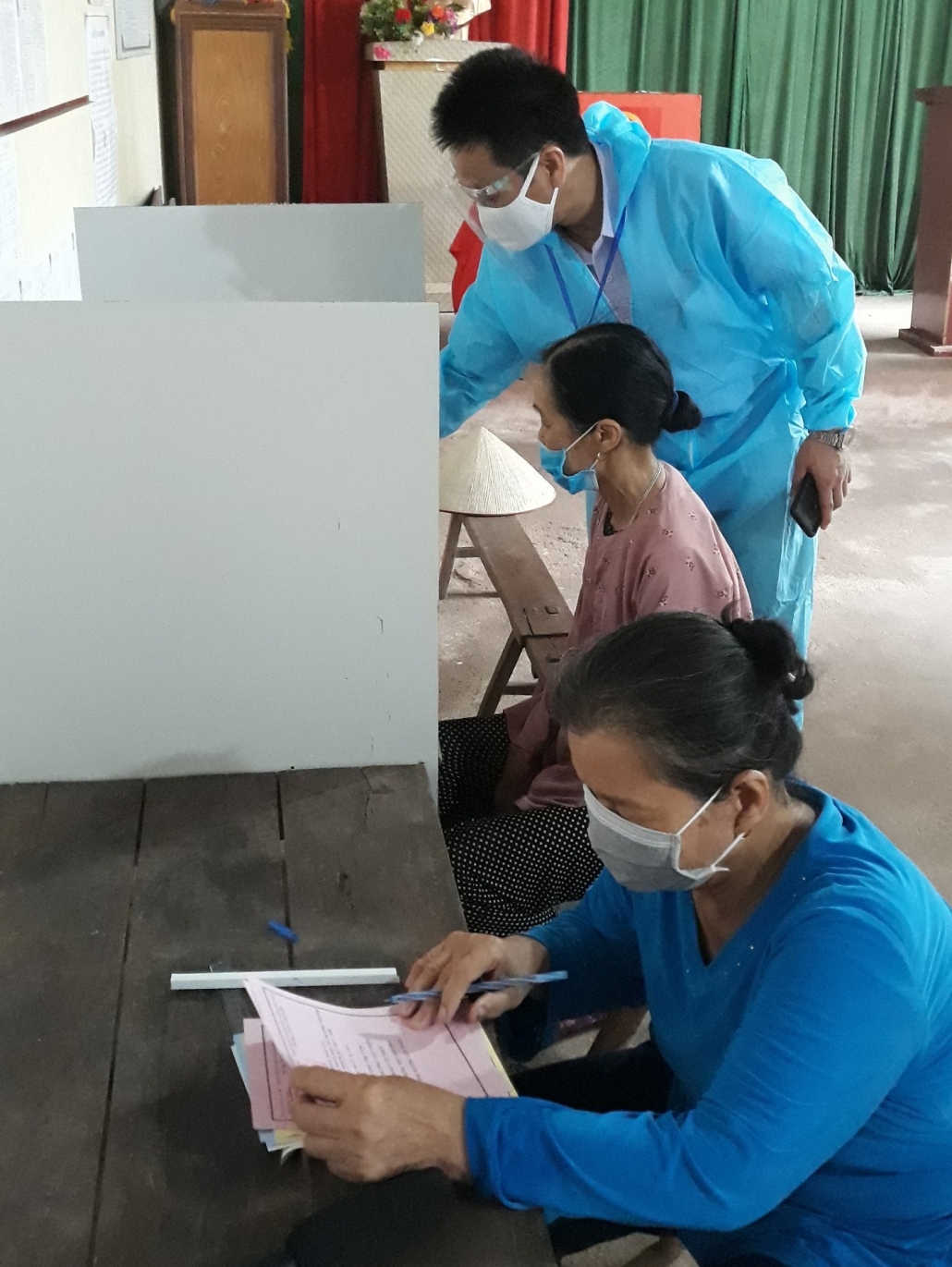 [Photo] Ngày hội bầu cử trên quê hương Thái Nguyên