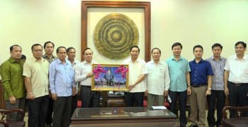Lãnh đạo tỉnh Hủa Phăn, Lào thăm và làm việc tại tỉnh Thái Nguyên