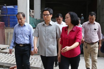 Phó Thủ tướng thị sát 'điểm nóng' sốt xuất huyết ở Hà Nội