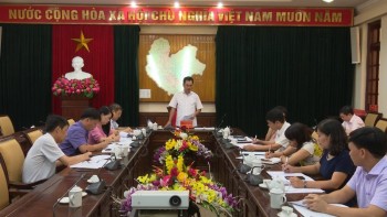 Họp bàn nâng cấp, cải tạo Trường Trung cấp nghề dân tộc nội trú Thái Nguyên
