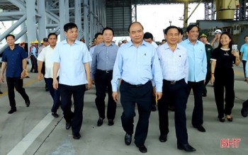 Thủ tướng Nguyễn Xuân Phúc thị sát dự án Formosa Hà Tĩnh