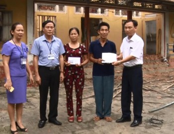Thị xã Phổ Yên: Hỗ trợ gia đình bị hỏa hoạn