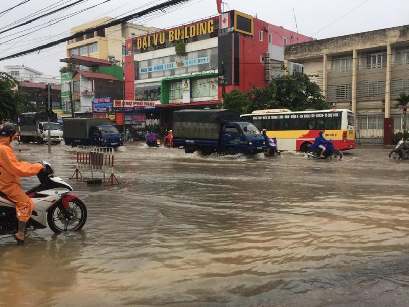TP Thái Nguyên: Mưa lớn gây ngập úng cục bộ tại một số tuyến đường