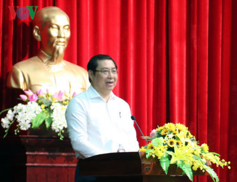 Chủ tịch Đà Nẵng: “Không bàn chuyện ai đi, ai ở mà bỏ bê công việc”