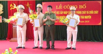 Công bố quyết định sáp nhập Cảnh sát Phòng cháy và chữa cháy vào Công an tỉnh Thái Nguyên