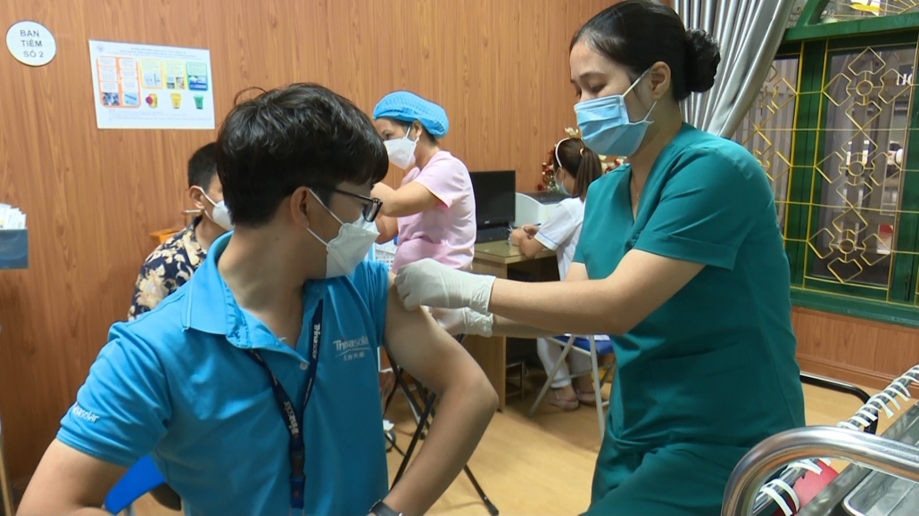 Trên 250 công dân Trung Quốc được tiêm vắc xin phòng COVID-19 - đã psts 15.9