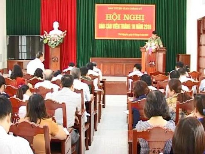 Hội nghị báo cáo viên Ban Tuyên giáo Thành ủy Thái Nguyên tháng 10