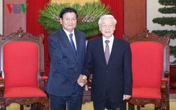 Tổng Bí thư Nguyễn Phú Trọng tiếp Thủ tướng Lào