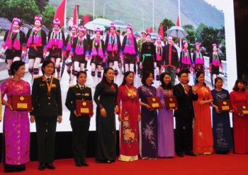 Trao Giải thưởng Phụ nữ Việt Nam và Ngày Phụ nữ Sáng tạo năm 2017