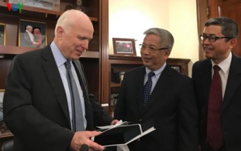 Thượng tướng Nguyễn Chí Vịnh gặp giới chức, nghị sĩ Quốc hội Hoa Kỳ