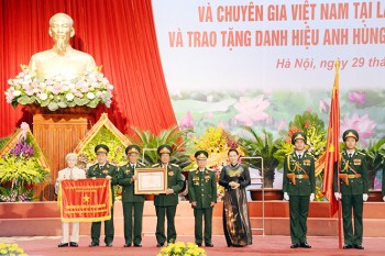 Long trọng kỷ niệm 70 năm ngày truyền thống Quân tình nguyện và chuyên gia VN tại Lào