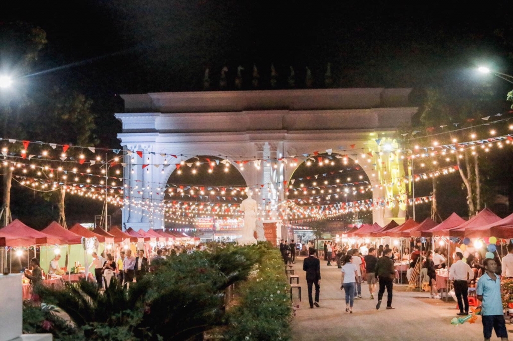 Khai mạc con đường lễ hội “Danko Square – Lễ hội sắc màu châu Âu”