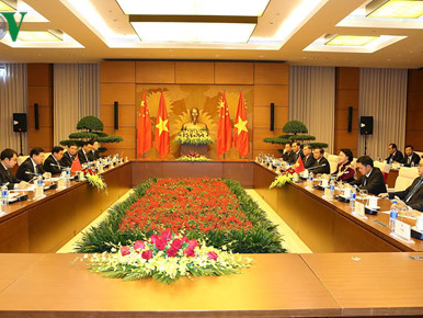 Chủ tịch Quốc hội hội đàm với Đoàn đại biểu cấp cao Trung Quốc