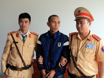CSGT Quảng Ninh bắt đối tượng cưỡng đoạt tài sản đang trên đường bỏ trốn