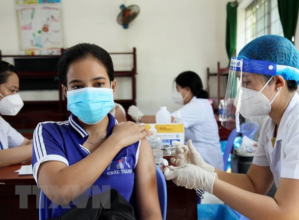 Hon 97% hoc sinh THPT o Kien Giang da tiem vaccine phong COVID-19 hinh anh 1