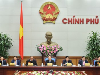 Thủ tướng yêu cầu Ngân hàng Nhà nước giữ ổn định đồng tiền Việt Nam