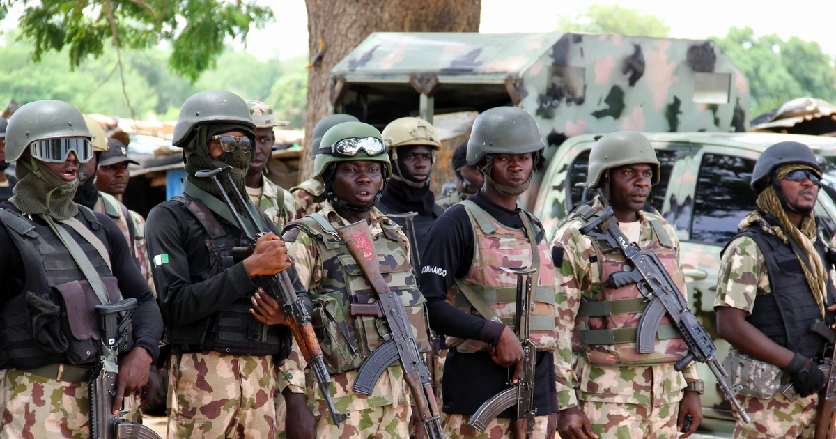 Quân đội Nigeria ném bom nhầm "địa chỉ" ít nhất 30 dân thường thiệt mạng