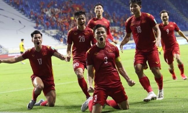 Bẻ nanh những chú hổ Malaysia, đội tuyển Việt Nam tăng bậc trên BXH FIFA