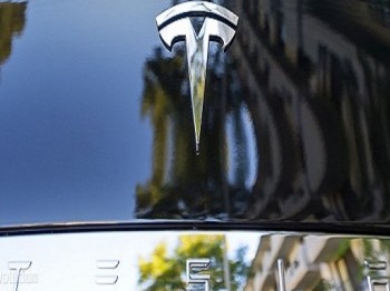 Tesla Motors chính thức đổi tên thành Tesla, Inc - Ô tô