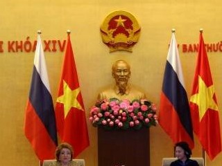 Quan hệ hợp tác Việt Nam-Nga: Đi hai người để tiến xa hơn