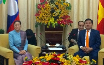Bí thư Thành uỷ TPHCM Đinh La Thăng tiếp Chủ tịch Quốc hội Lào