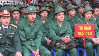 Thái Nguyên: Tưng bừng ngày hội giao nhận quân