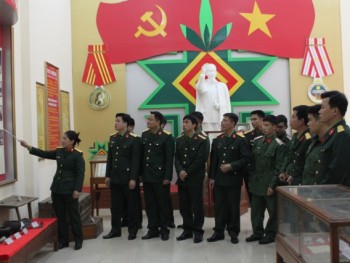 Lực lượng vũ trang Thái Nguyên theo Đảng trưởng thành