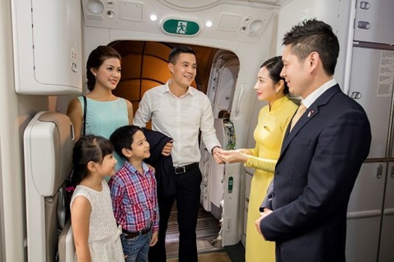 vietnam airlines khuyen cao hanh khach ngoi dung so ghe khi di may bay