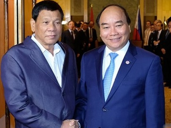 Thủ tướng Nguyễn Xuân Phúc tiếp xúc song phương Tổng thống Philippines