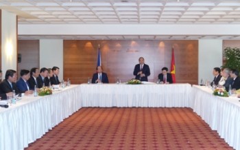 Thủ tướng gặp mặt Liên hiệp Hội người Việt tại châu Âu