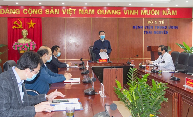 Lãnh đạo tỉnh thăm, động viên công tác phòng, chống dịch COVID-19 tại Bệnh viện Trung ương Thái Nguyên