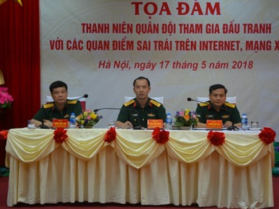 Tọa đàm “Thanh niên Quân đội tham gia đấu tranh với các quan điểm sai trái trên internet, mạng xã hội”