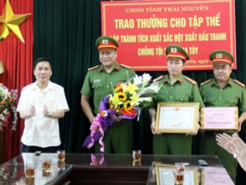 Tỉnh Thái Nguyên tặng Bằng khen và thưởng 100 triệu đồng cho Phòng Cảnh sát điều tra tội phạm về ma túy