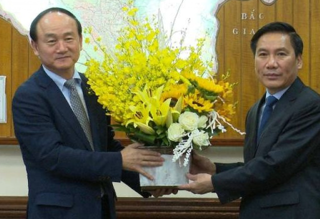 Lãnh đạo tỉnh Thái Nguyên tiếp lãnh đạo Công ty Samsung Electronics Việt Nam