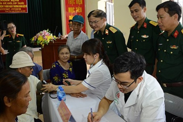 Bệnh viện Trung ương Quân đội 108: Khám bệnh, cấp thuốc miễn phí cho gần 2.000 đối tượng chính sách