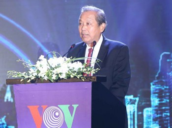 Phó Thủ tướng Trương Hòa Bình dự lễ kỷ niệm 10 năm phát sóng VOV Giao thông