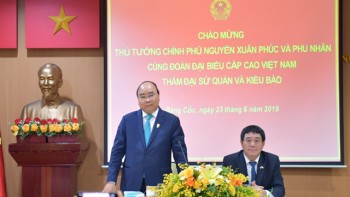 Thủ tướng Nguyễn Xuân Phúc gặp gỡ kiều bào tại Thái Lan
