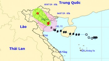 Bão số 2 đổ bộ vào Hải Phòng - Nam Định, suy yếu dần thành áp thấp