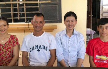 Nữ sinh học “trường làng” trở thành thủ khoa khối A tỉnh Nghệ An