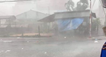 Tiền Giang: Mưa giông lốc làm thiệt hại khoảng 100 căn nhà dân