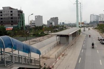 Hà Nội lựa chọn trên 300 vị trí để lắp đặt nhà chờ xe buýt