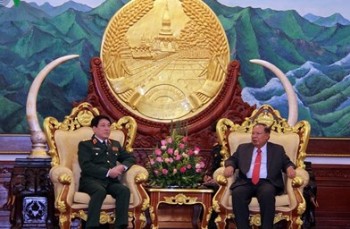 Tổng Bí thư, Chủ tịch nước Lào tiếp Thượng tướng Lương Cường