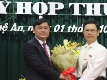 Thủ tướng phê chuẩn kết quả bầu tân Chủ tịch tỉnh Nghệ An 42 tuổi