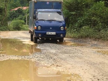 Cần nâng cấp cải tạo đường đi 2 xã Quang Sơn và Hòa Bình, huyện Đồng Hỷ