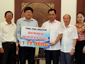 Thái Nguyên hỗ trợ tỉnh Khánh Hòa 1 tỷ đồng khắc phục hậu quả bão số 12